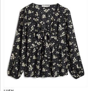 NWOT Lush floral neck tie blouse from Stitch Fix